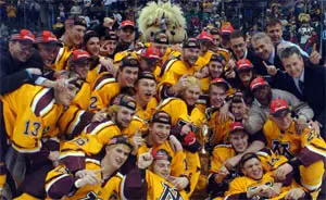 The Golden Gophers with the Broadmoor Trophy (photo: Jason Waldowski).