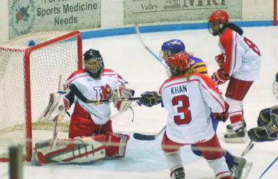 Bree Doyle makes a save. / Bill Roberts