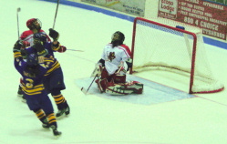 ELmira ties Plattsburgh 3-3 in the third period.