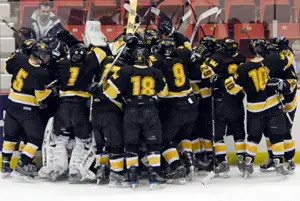 Gustavus celebrates the victory sending them to the championship final (photo: Angelo Lisuzzo).