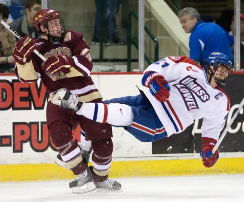 Ben Smith and Ben Holmstrom collide (photo: Melissa Wade).