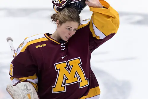 Amanda Leveille (Minnesota - 29) made 19 saves as Minnesota defeated Princeton at Hobey Baker Rink in Princeton, NJ.. ((c) Shelley M. Szwast 2014)