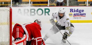 Nov 5, 2016: Matheson Iacopelli (WMU - 7), Ryan Larkin (Miami - 31) The Western Michigan Broncos beat the visiting Miami RedHawks 5-2 at Lawson Ice Arena in Kalamazoo, MI. (Rachel Lewis)