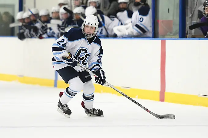 Olivia Good of Connecticut College. Amherst vs. Connecticut College Camels  New London, Connecticut. (Geoffrey Bolte / Clarus Studios Inc.)