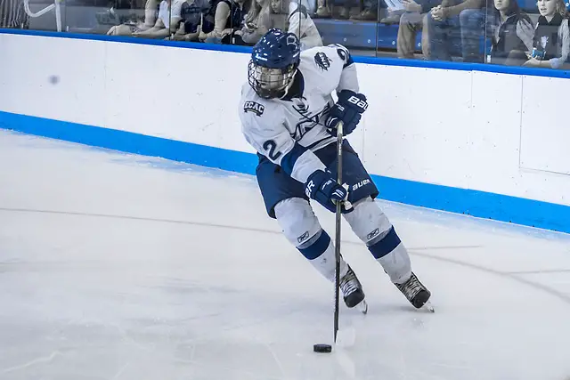 Brady Fleurent of the University of New England (David Bates/Fotografix Studio/University of New England Athletics)