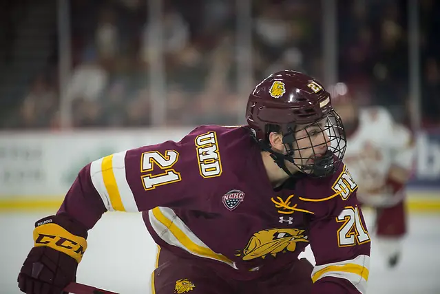 Noah Cates of Minnesota Duluth. Minnesota Duluth at Denver at Magness Arena, November 17, 2018. (Candace Horgan)