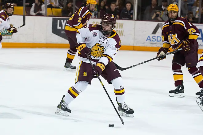 6 Oct 18: Scott Perunovich (Minnesota Duluth - 7). The University of Minnesota Golden Gophers play against the University of Minnesota Duluth Bulldogs in a non-conference matchup at AMSOIL Arena in Duluth, MN. (Jim Rosvold/University of Minnesota)