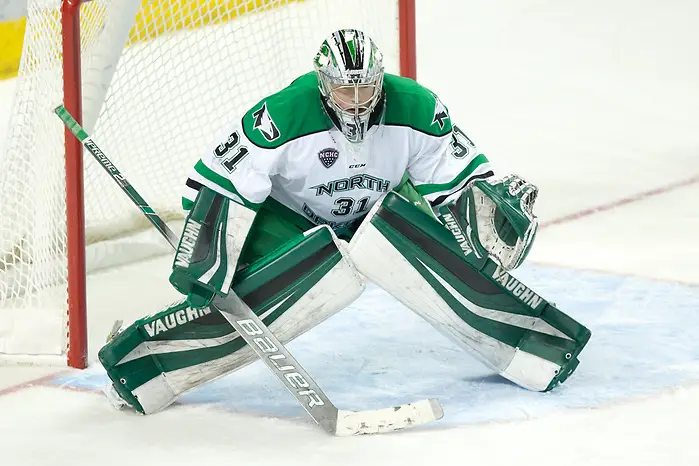 Adam Scheel (North Dakota-31) 2018 November 17 The University of North Dakota hosts Western Michigan in a NCHC matchup at the Ralph Engelstad Arena in Grand Forks, ND (Bradley K. Olson)