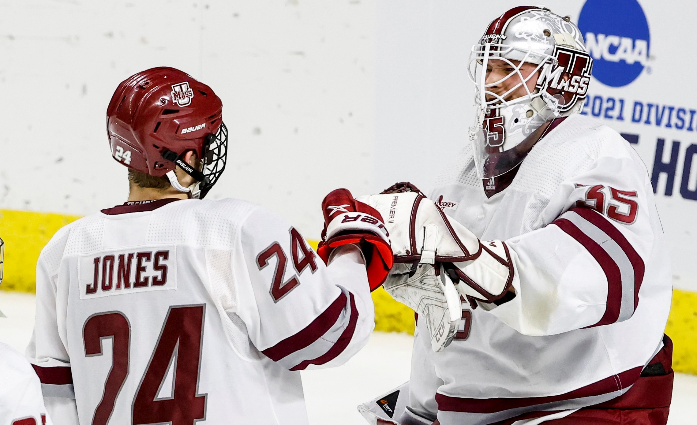 Lindberg Makes History In More Ways Than One : College Hockey News