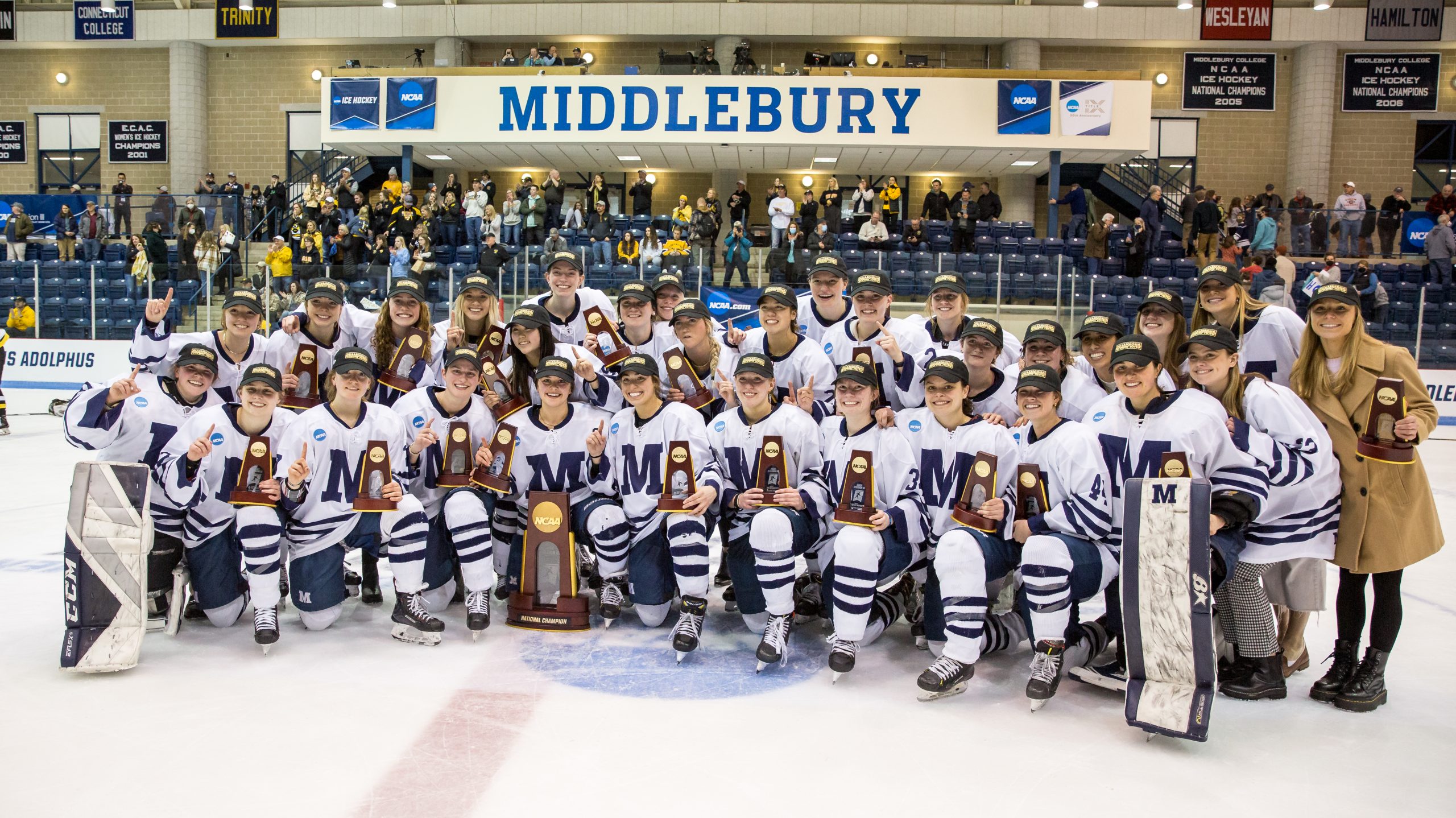 Conn College Women's Hockey Team at Frozen Fenway 