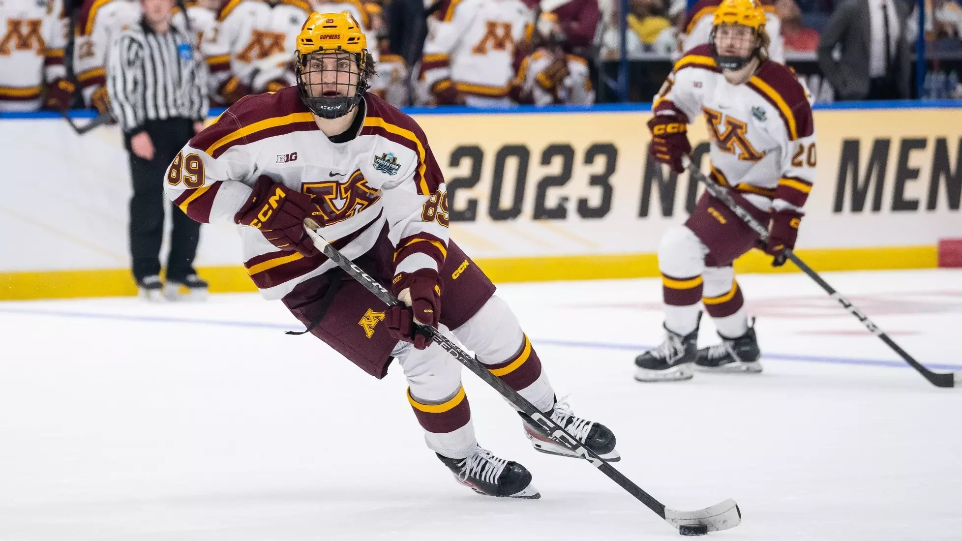 Strand to Coach in the Crazy Game of Hockey This Weekend - Minnesota State  University - Mankato Athletics