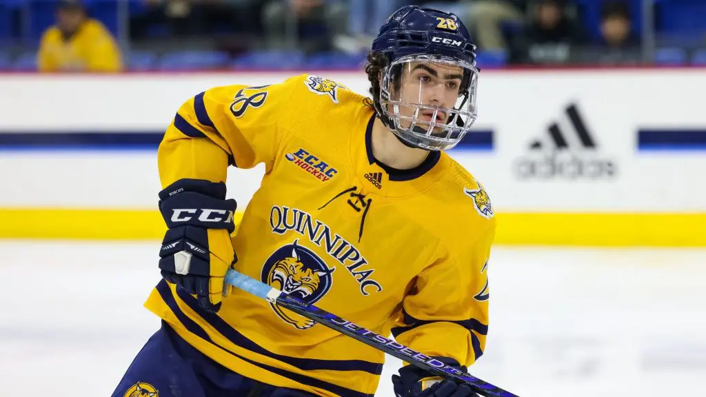 Boston University Hockey Frozen Fenway Photos Archives - Billie Weiss