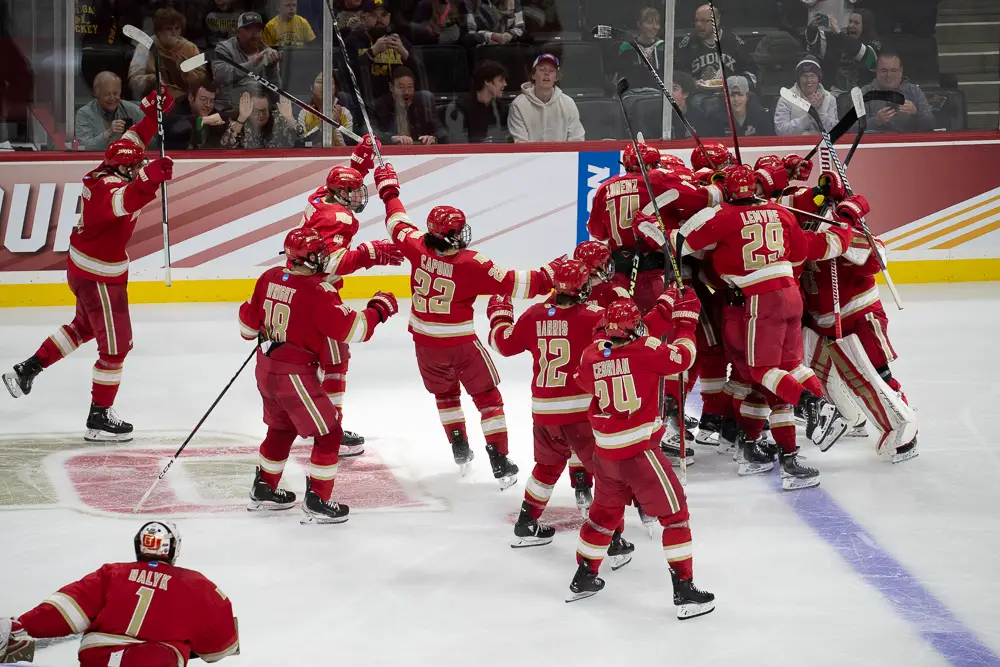 Broz’s overtime goal lifts Denver past Boston University, into Frozen Four title game – College Hockey | USCHO.com